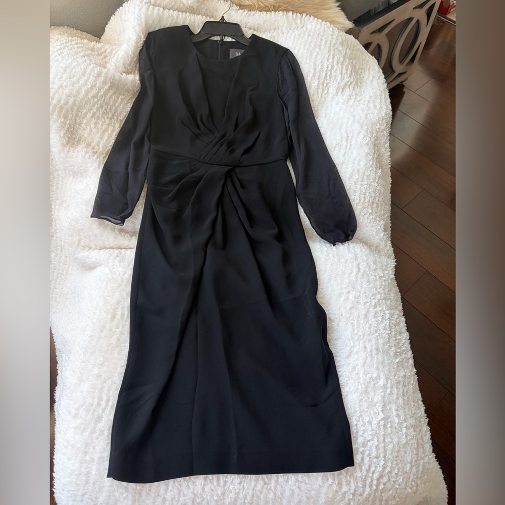 Never worn- MaxMara Sophisticated Black Long Sleeve cocktail  Dress